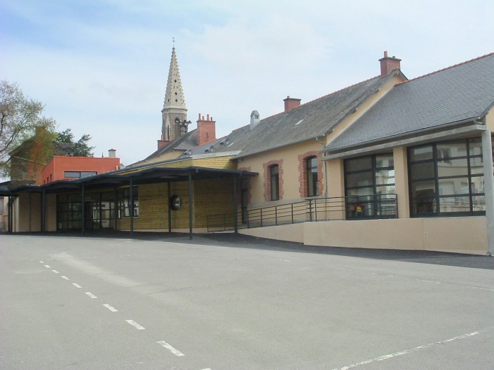 Ecole Publique de MESSAC - Cour 1